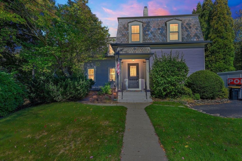 Exterior, Facade, Georgian