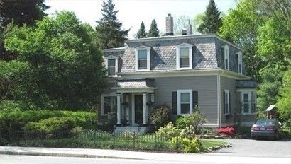 Exterior, Facade, American Foursquare