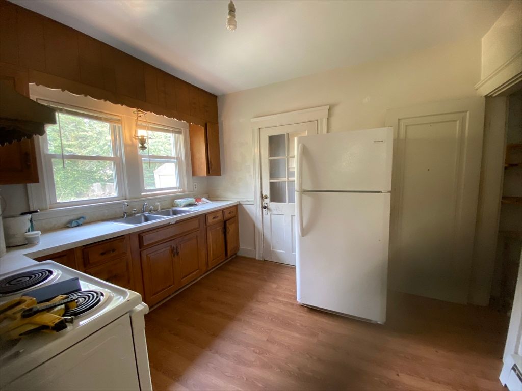 Interior, Kitchen, Wood Texture Flooring