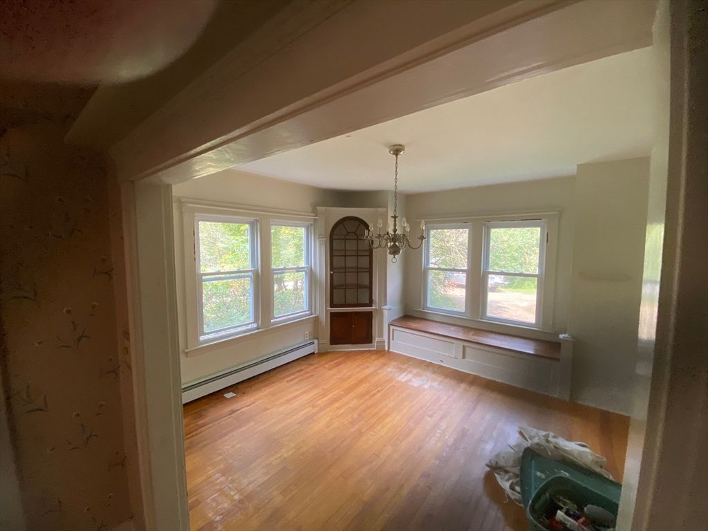 Chandelier, Empty room, Interior, Wood Texture Flooring