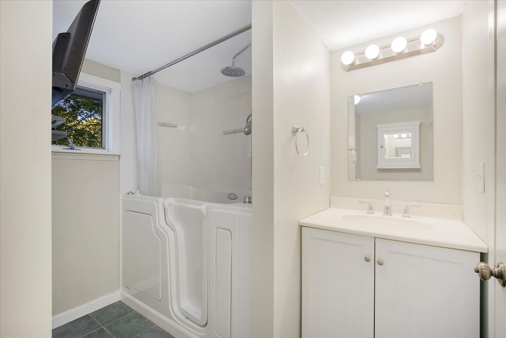 Bathroom, Interior, Washer