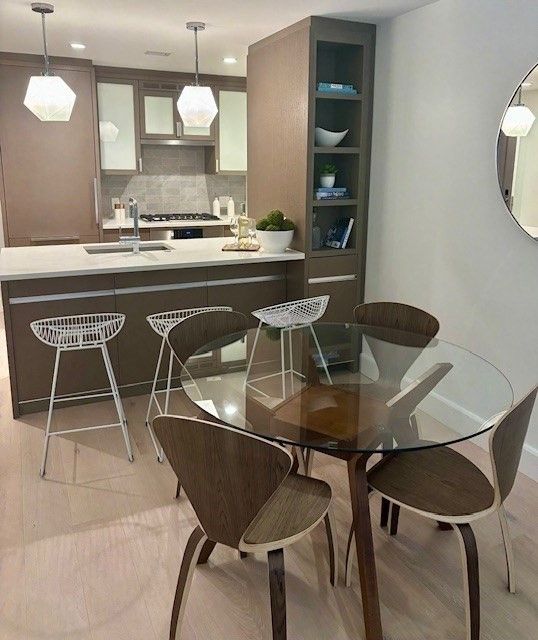 Dining room, Interior, Kitchen, Pendant Lights, Recessed Lighting