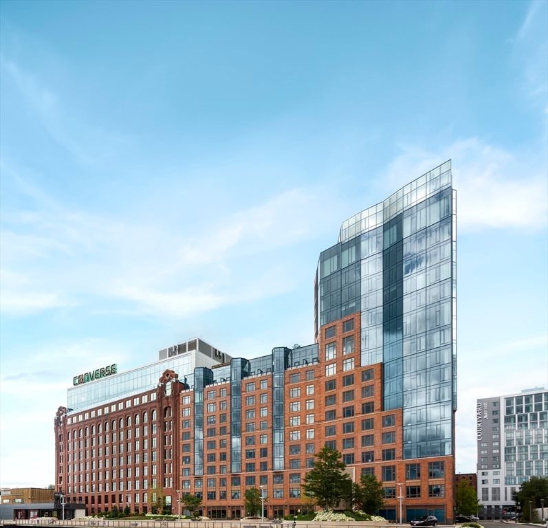 Exterior, Facade, Highrise