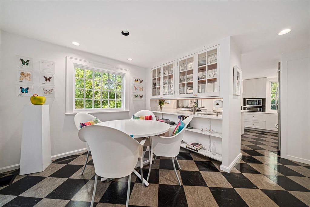 Dining room, Interior, Kitchen, Recessed Lighting