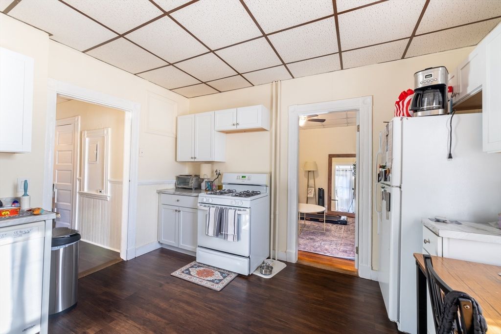 Interior, Kitchen, Wood Texture Flooring