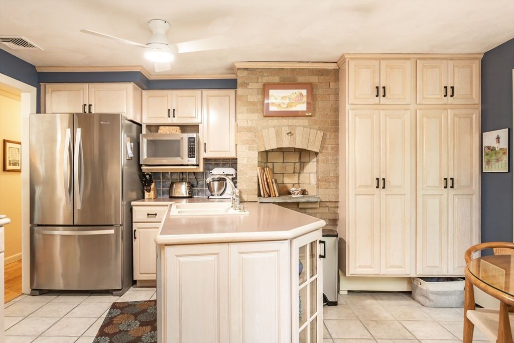 Interior, Kitchen, Stone Walls