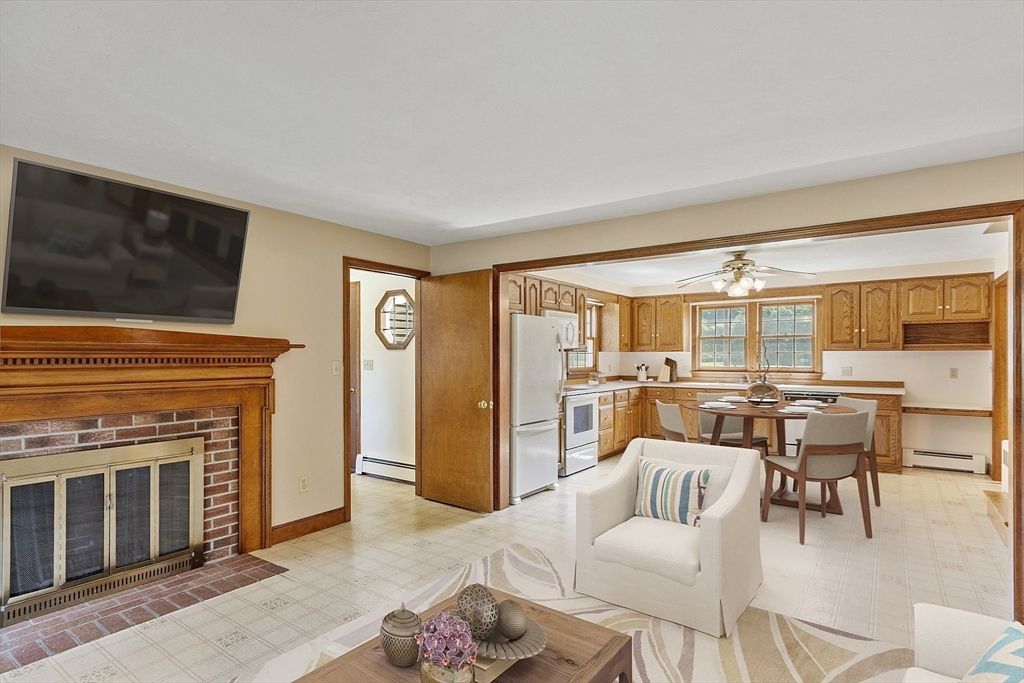 Dining room, Fireplace, Interior, Kitchen