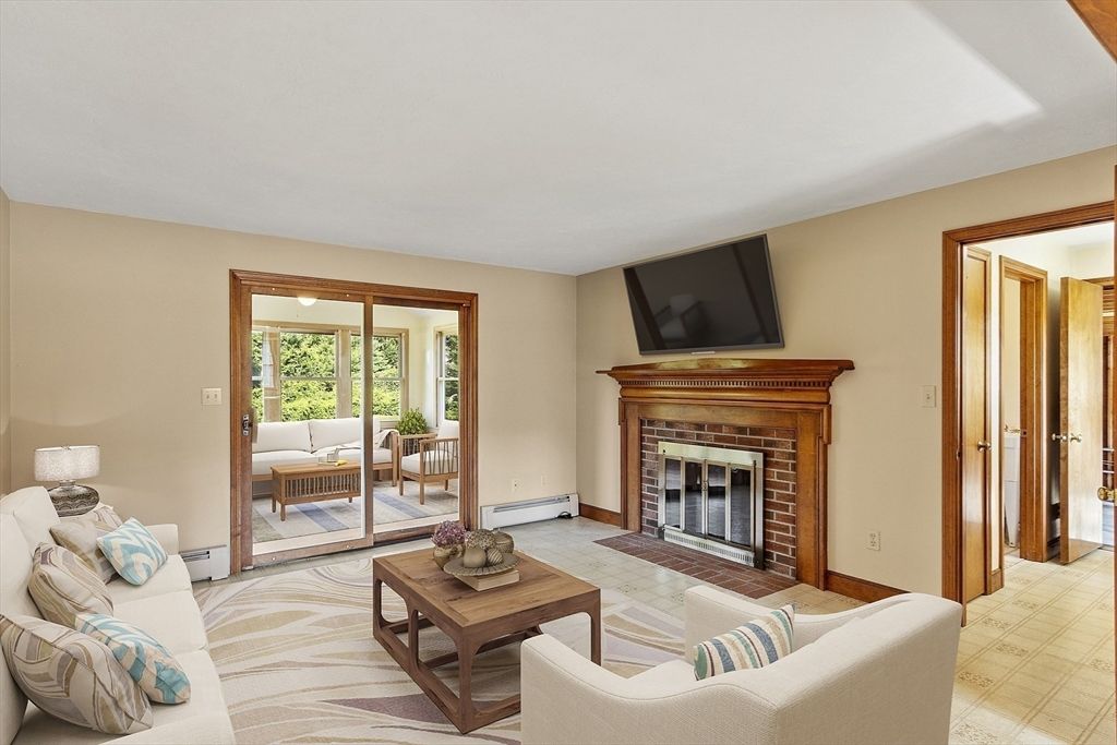 Fireplace, Interior, Living room