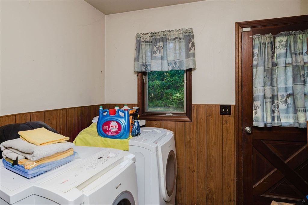 Interior, Washer, Wooden Walls