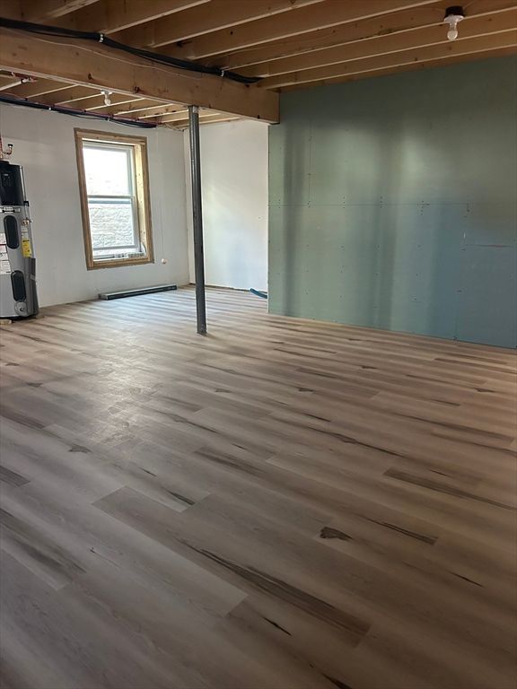 Empty room, Interior, Wooden Beams, Wood Texture Flooring