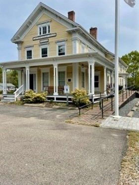 Exterior, Facade, Queen Anne Victorian