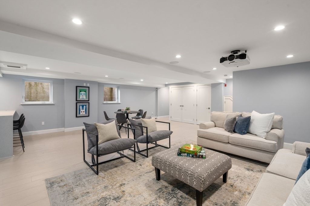 Dining room, Interior, Living room, Recessed Lighting, Wood Texture Flooring