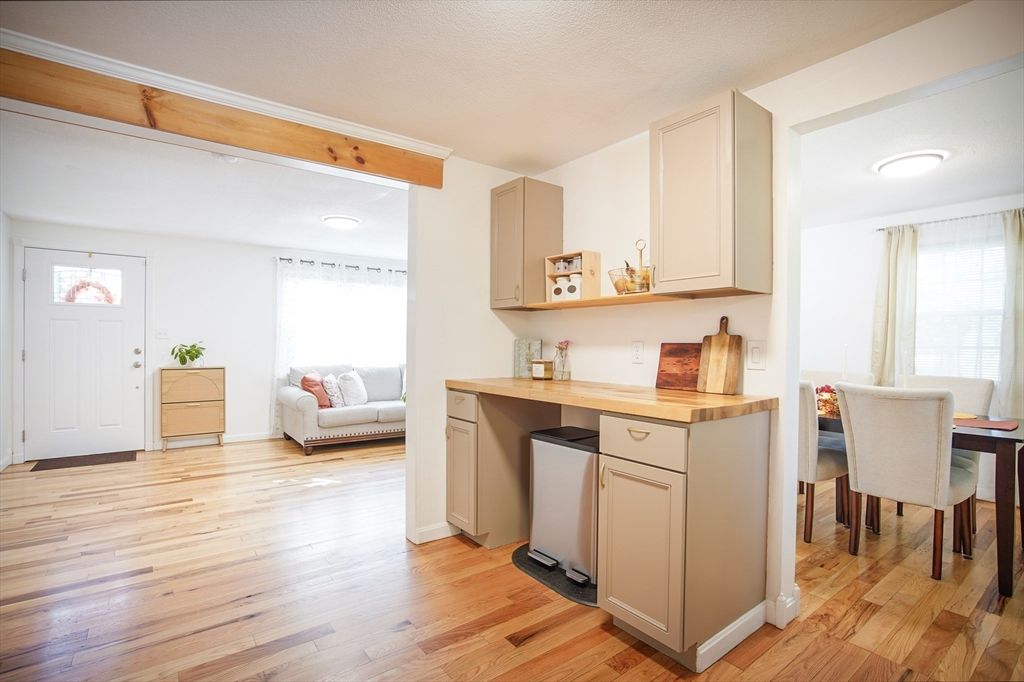 Dining room, Interior, Wooden Beams, Wood Texture Flooring
