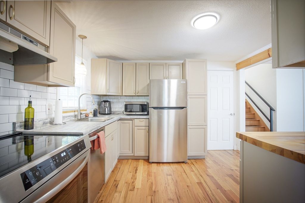 Interior, Kitchen, Pendant Lights, Stainless Steel Appliances, Wood Texture Flooring