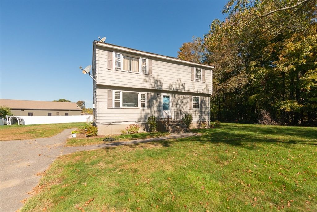 Attached, Backyard, Exterior, Facade, Split Level