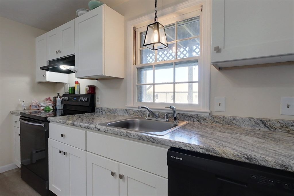 Interior, Kitchen, Pendant Lights