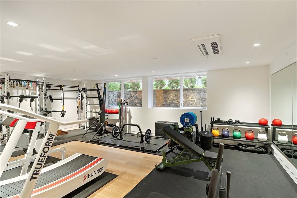 Fitness Equipment, Interior, Recessed Lighting, Wood Texture Flooring