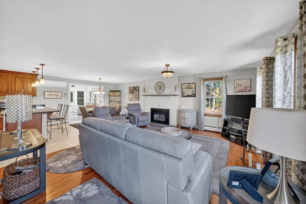 Dining room, Fireplace, Interior, Living room, Pendant Lights, Wood Texture Flooring
