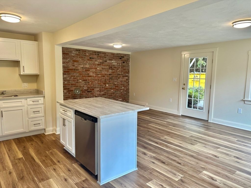 Interior, Kitchen, Stone Walls, Wood Texture Flooring