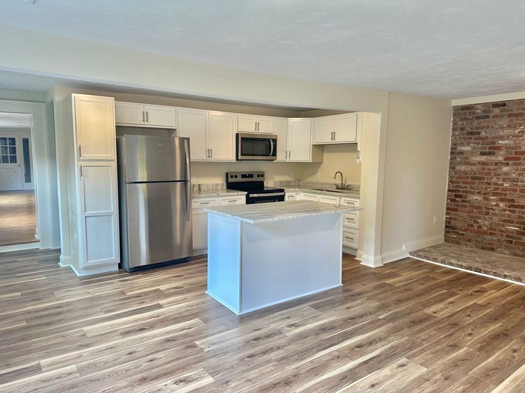 Interior, Kitchen, Stone Walls, Wood Texture Flooring