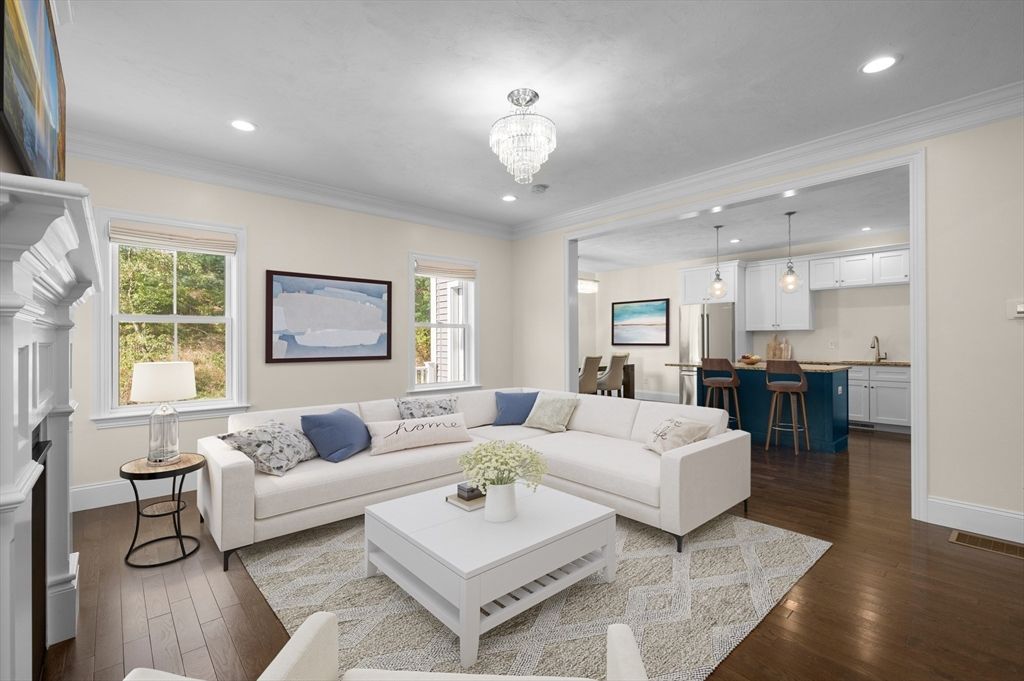 Chandelier, Dining room, Interior, Kitchen, Living room, Pendant Lights, Recessed Lighting, Wood Texture Flooring