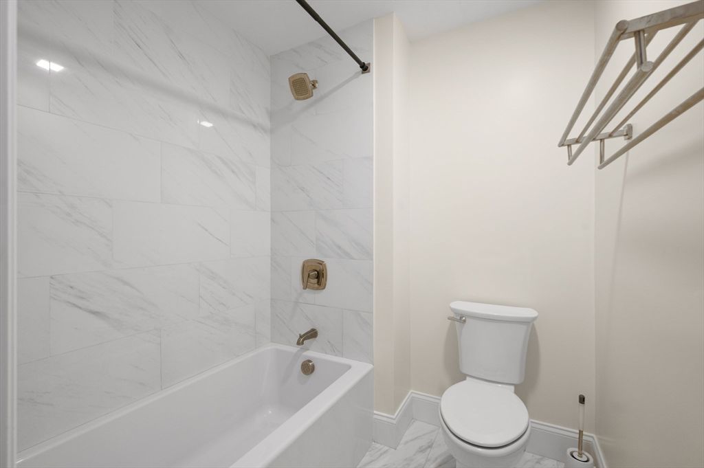 Bathroom, Interior, Marble, Marble Walls