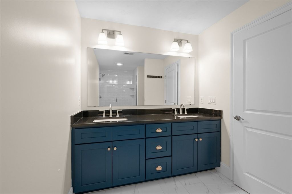 Bathroom, Dual Sink Vanities, Interior, Marble