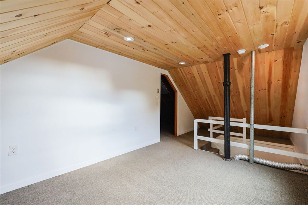 Empty room, Interior, Recessed Lighting, Wooden Ceilings, Wooden Walls