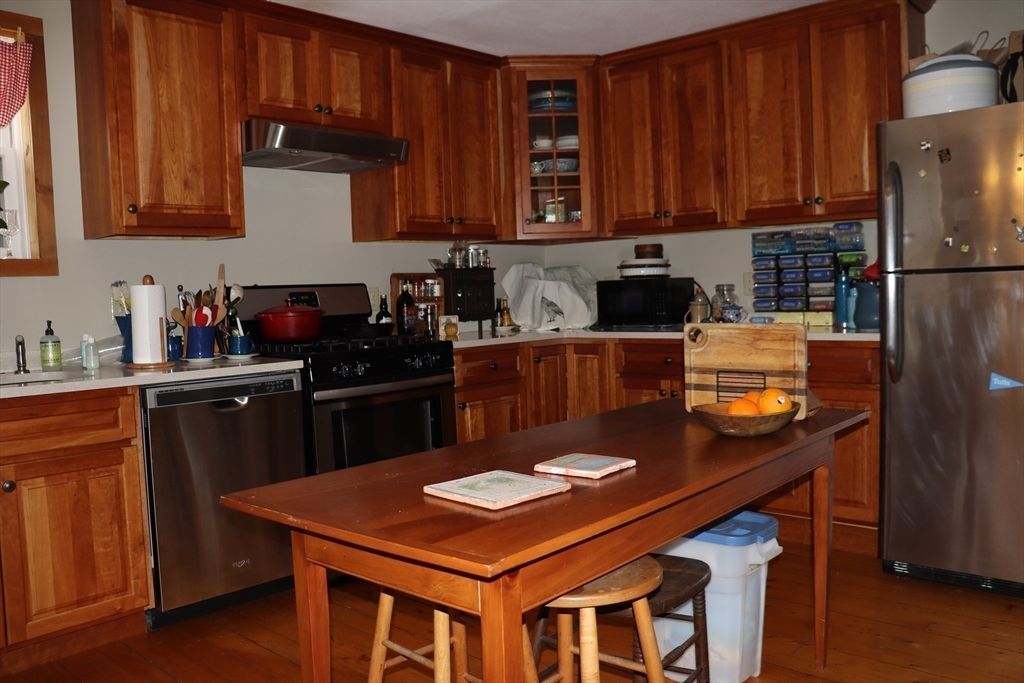 Interior, Kitchen, Stainless Steel Appliances, Wood Texture Flooring
