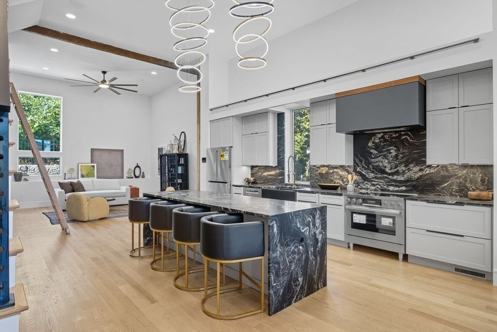 Interior, Kitchen, Living room, Pendant Lights, Recessed Lighting, Wood Texture Flooring