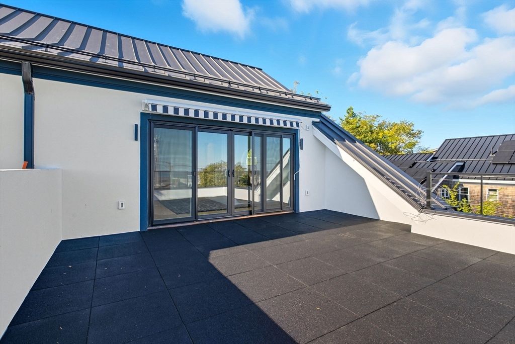 Exterior, Solar Panels