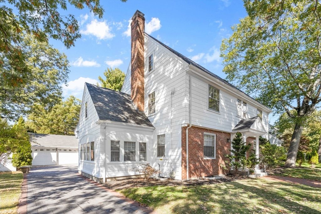 Attached, Exterior, Facade, Brick Facade, Cape Cod