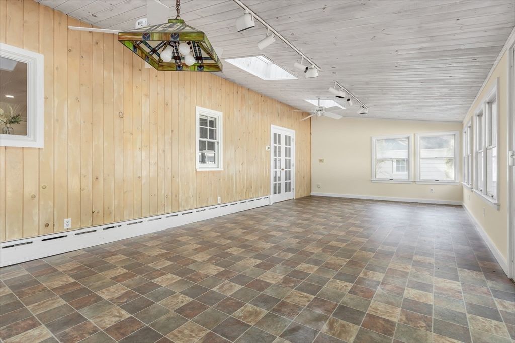 Empty room, Interior, Wooden Walls