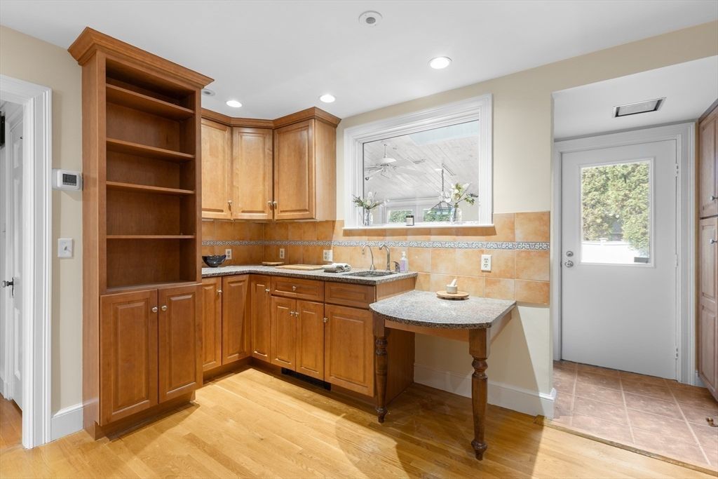 Interior, Kitchen, Recessed Lighting, Wood Texture Flooring