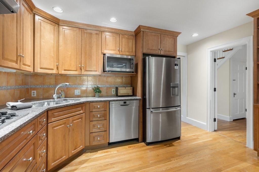 Interior, Kitchen, Recessed Lighting, Wood Texture Flooring