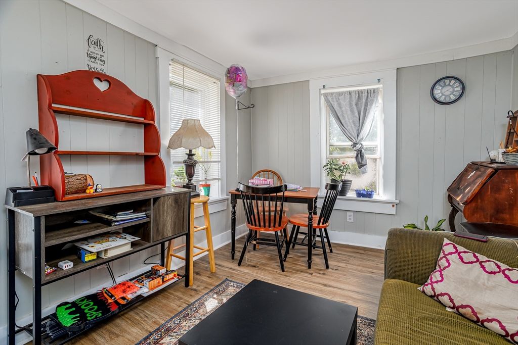 Dining room, Interior, Wood Texture Flooring