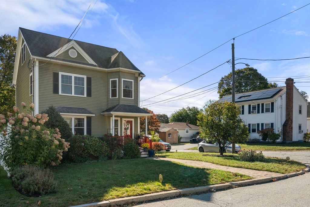 Exterior, Facade, Solar Panels, Queen Anne Victorian