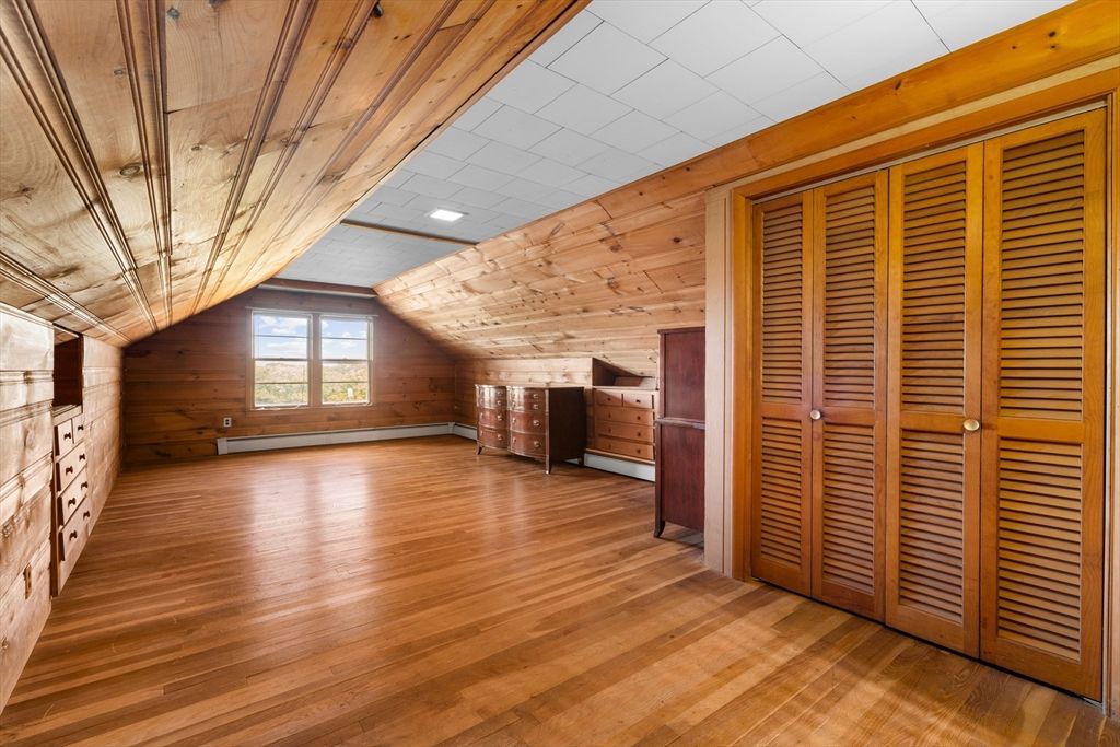 Empty room, Interior, Recessed Lighting, Wooden Ceilings, Wood Texture Flooring, Wooden Walls