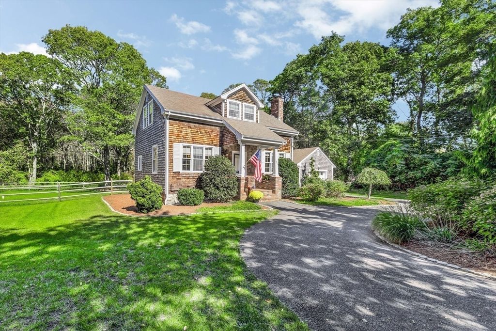 Exterior, Facade, Brick Facade, Cape Cod