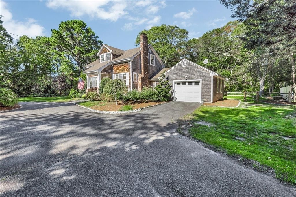 Attached, Exterior, Facade, Brick Facade, Tudor Revival