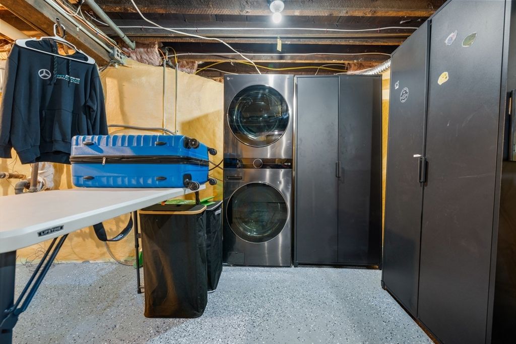 Interior, Utility Closets, Washer