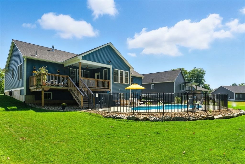 Backyard, Exterior, Pool