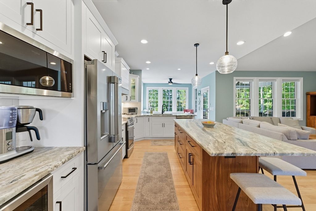 Interior, Kitchen, Living room, Pendant Lights, Recessed Lighting, Stainless Steel Appliances, Wood Texture Flooring