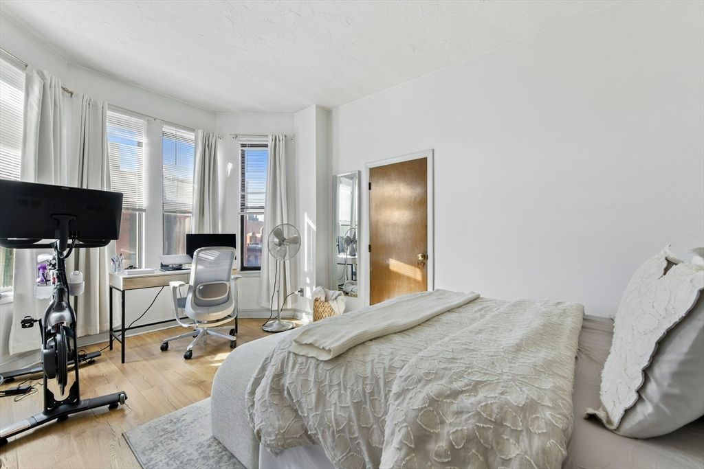 Bedroom, Fitness Equipment, Home Office, Interior, Wood Texture Flooring