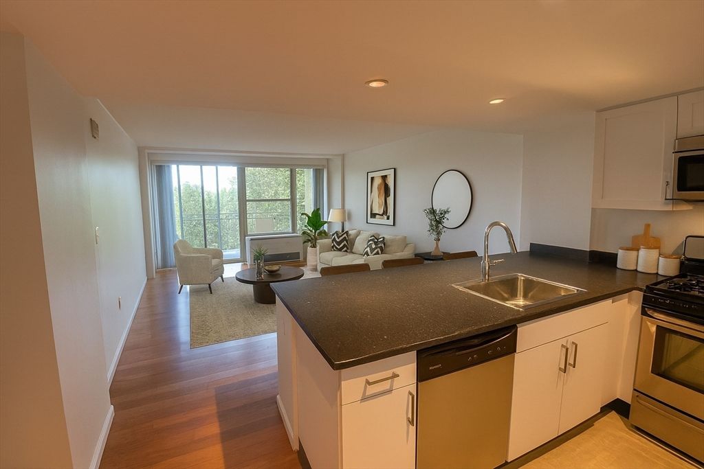 Interior, Kitchen, Living room, Recessed Lighting, Wood Texture Flooring