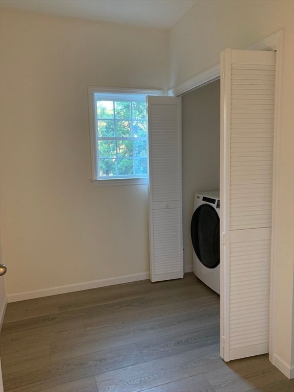 Interior, Utility Closets, Washer, Wood Texture Flooring