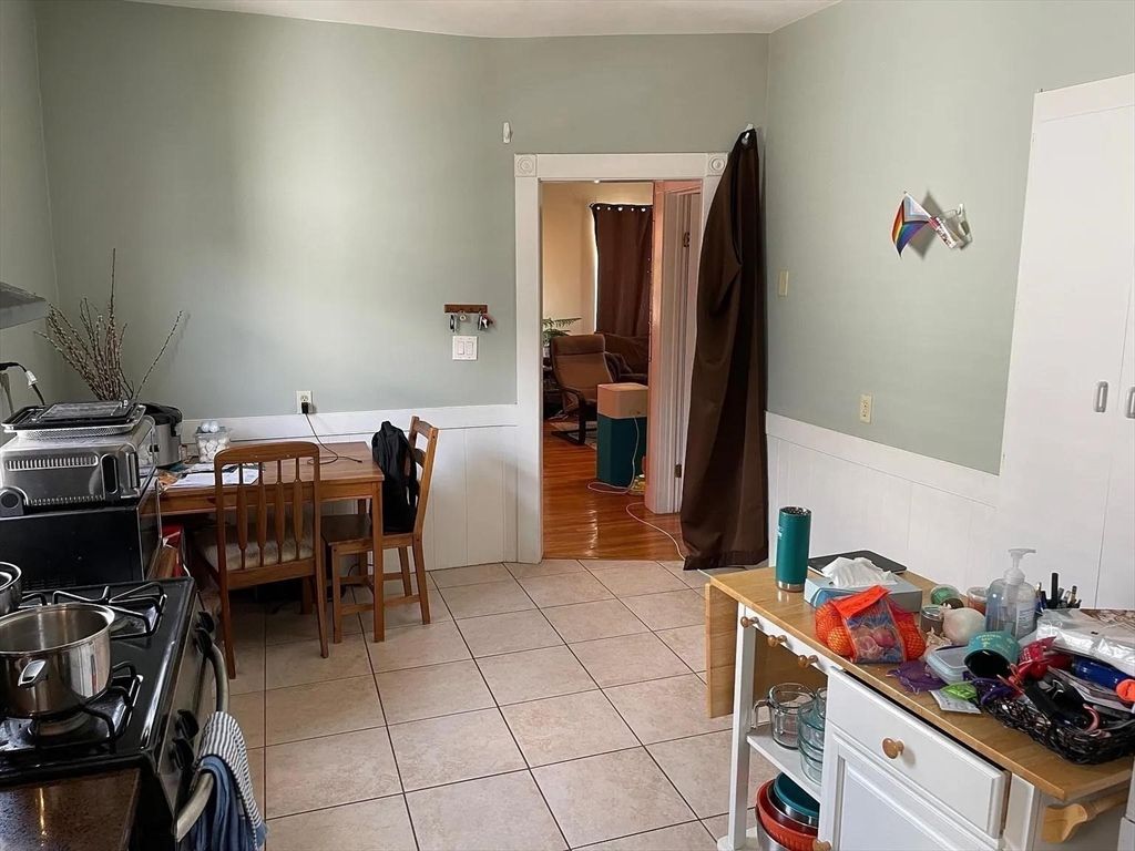Dining room, Interior