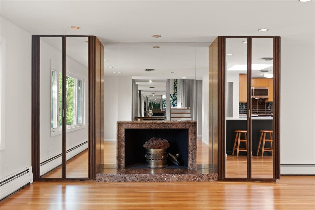 Fireplace, Interior, Kitchen, Recessed Lighting, Wood Texture Flooring