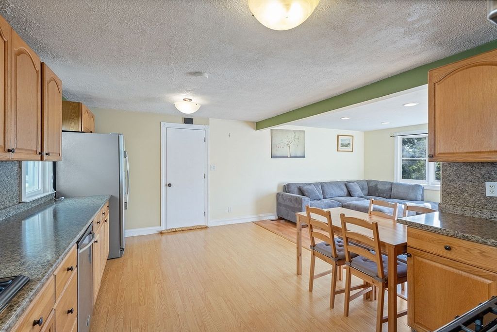 Dining room, Interior, Kitchen, Living room, Recessed Lighting, Wood Texture Flooring