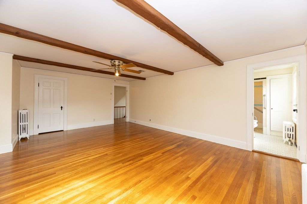 Empty room, Interior, Wooden Beams, Wood Texture Flooring